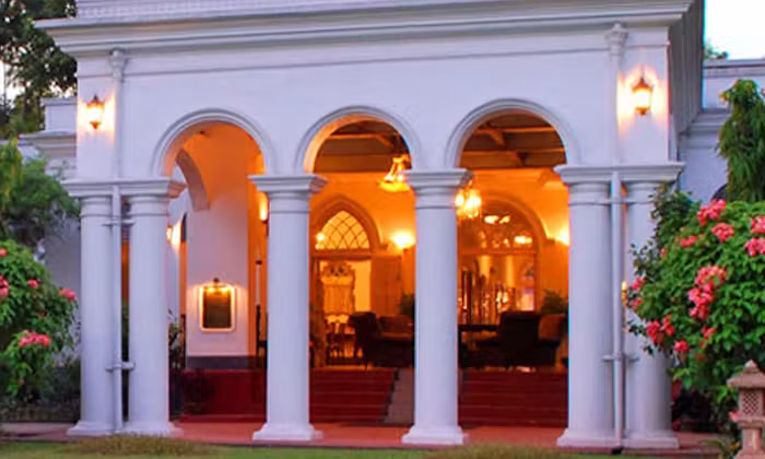 Thengal Manor
