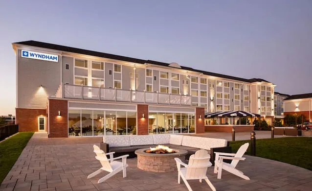 Wyndham Newport Hotel