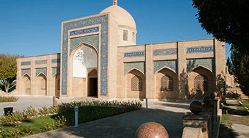 Bahautdin-Nakshbandi-Necropolis-01-classi