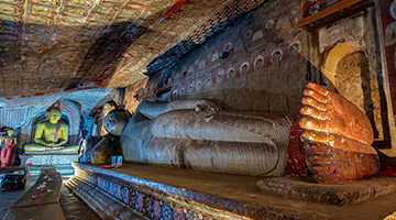 dambulla-cave-essence