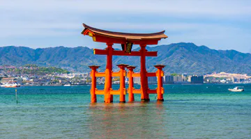 floating-torii-gate-sumo