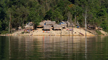 orang-asli-village-round