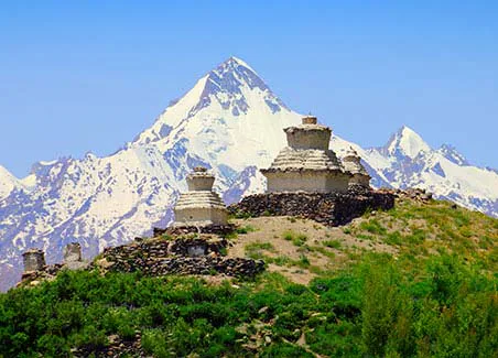 Bhutan - Land of Thunder Dragons
